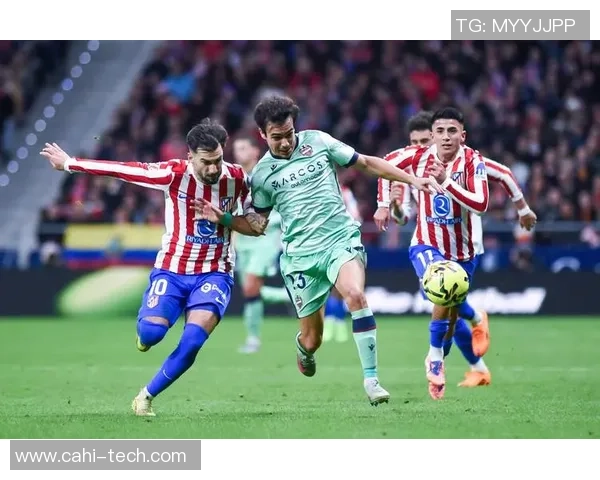 足球球星高强度科学化训练助力全面提升竞技水平